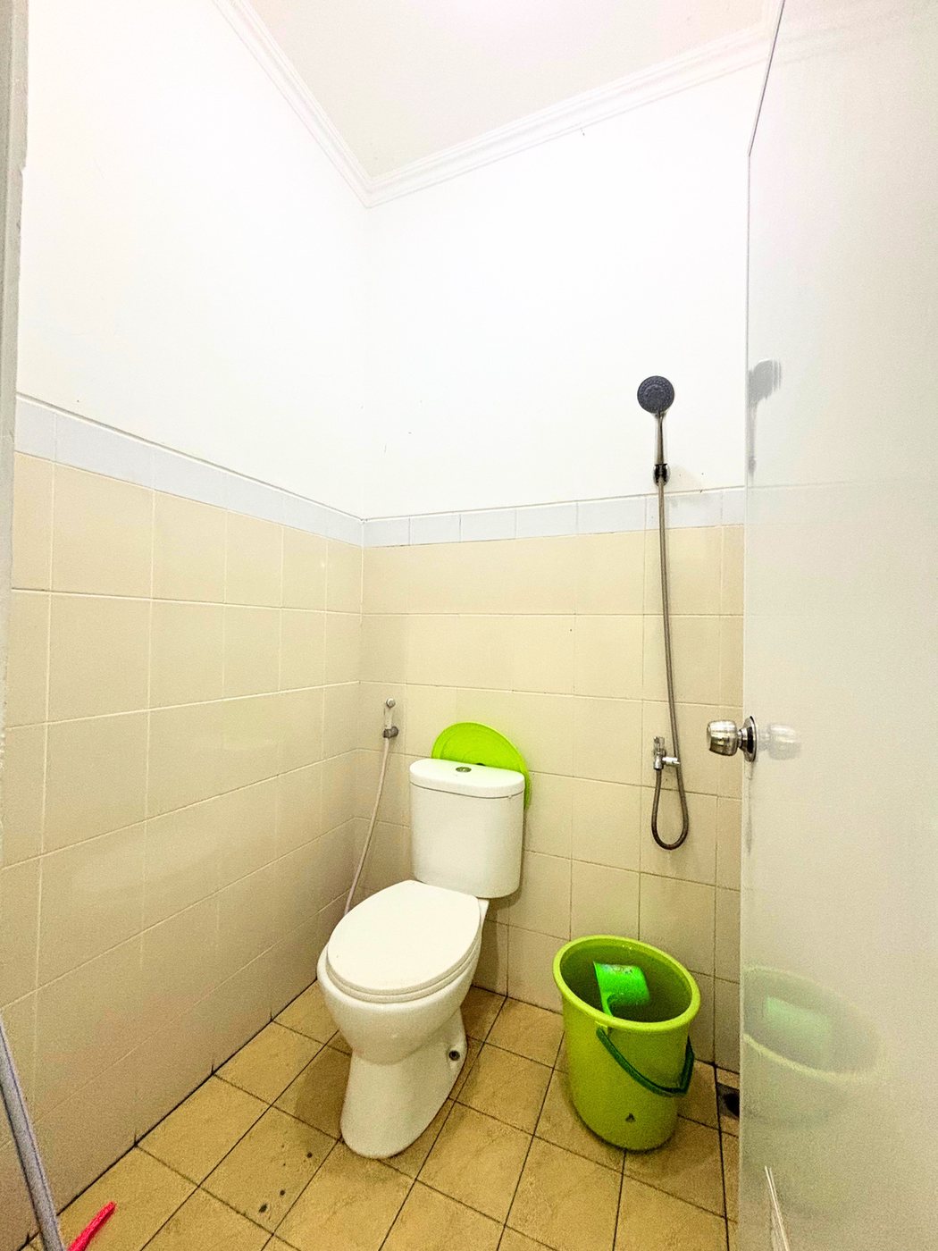 Toilet dan tempat wudhu